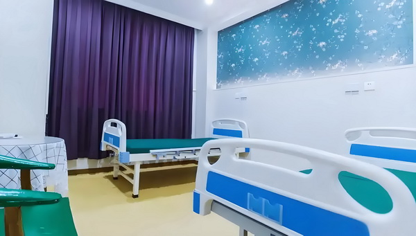 细节藏不住爱！白敬亭晒家意外暴露恋情？